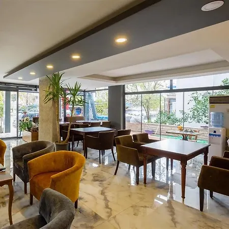 Namaste Hotel 2*